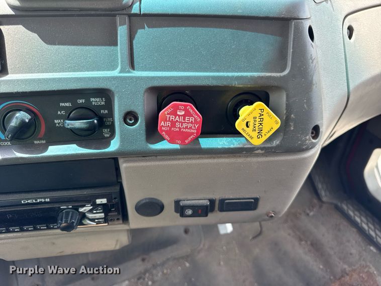 image for item DI9953 2003 Sterling L8500 dump truck