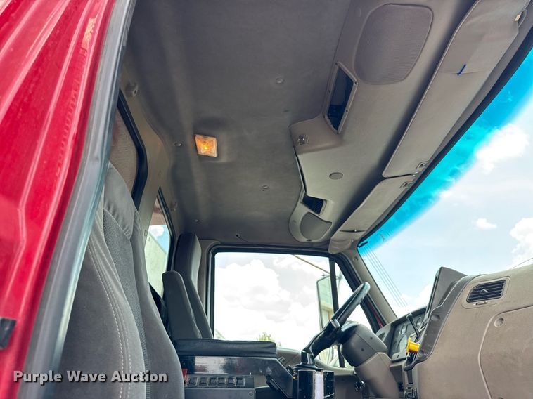 image for item DI9953 2003 Sterling L8500 dump truck