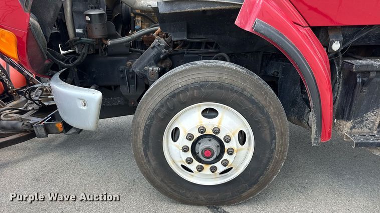 image for item DI9953 2003 Sterling L8500 dump truck