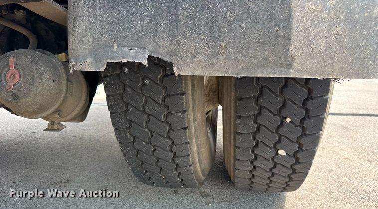 image for item DI9953 2003 Sterling L8500 dump truck