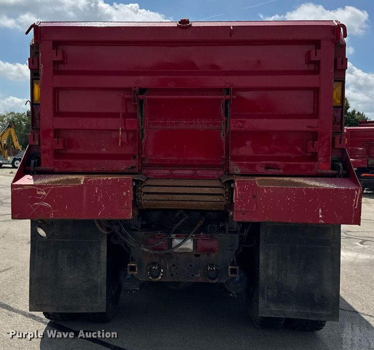 image for item DJ9189 2002 Sterling L8500 dump truck