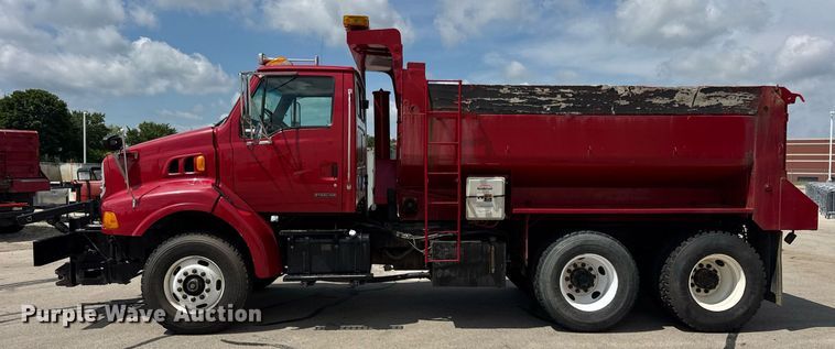 image for item DJ9189 2002 Sterling L8500 dump truck