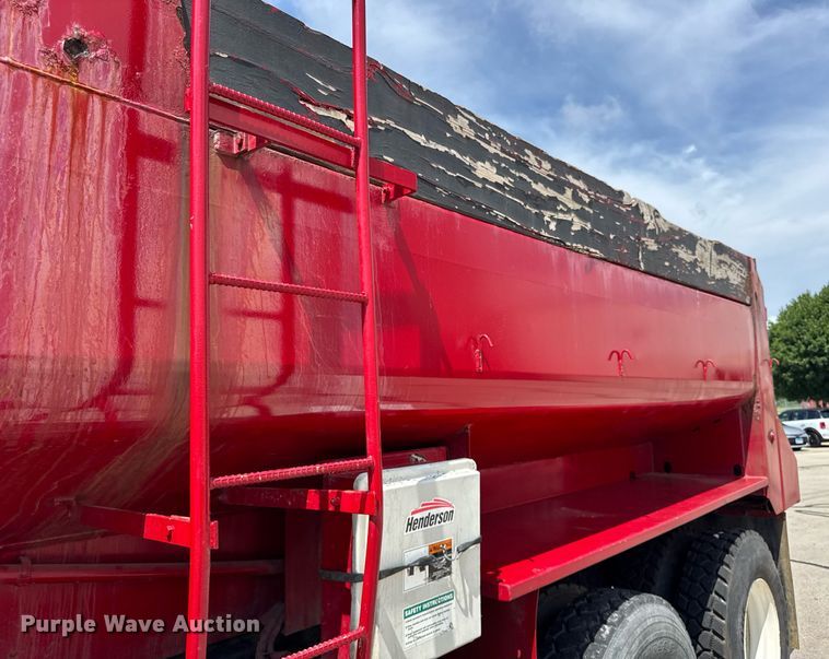 image for item DJ9189 2002 Sterling L8500 dump truck