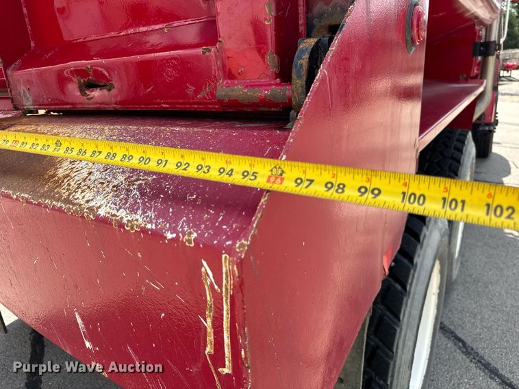 image for item DJ9189 2002 Sterling L8500 dump truck