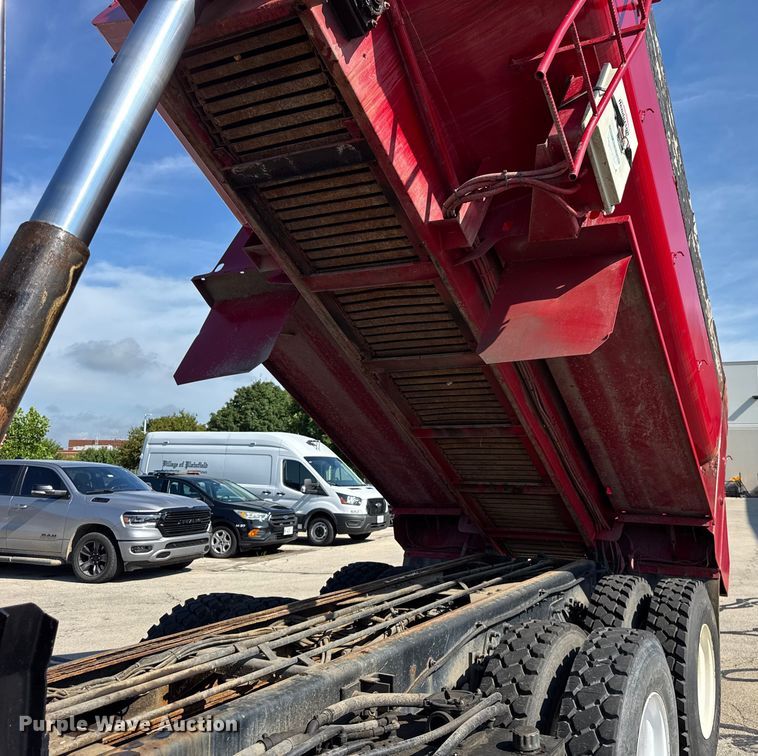 image for item DJ9189 2002 Sterling L8500 dump truck