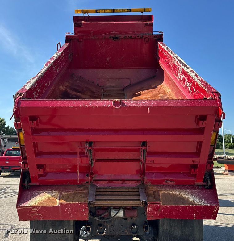 image for item DJ9189 2002 Sterling L8500 dump truck