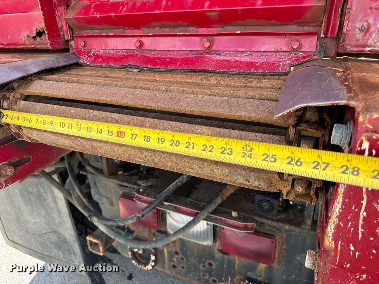 image for item DJ9189 2002 Sterling L8500 dump truck