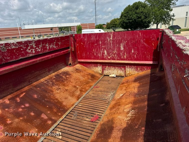 image for item DJ9189 2002 Sterling L8500 dump truck