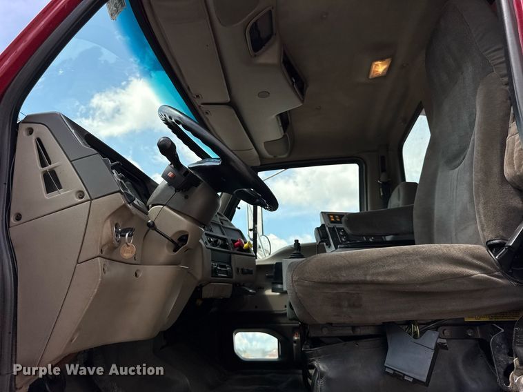 image for item DJ9189 2002 Sterling L8500 dump truck