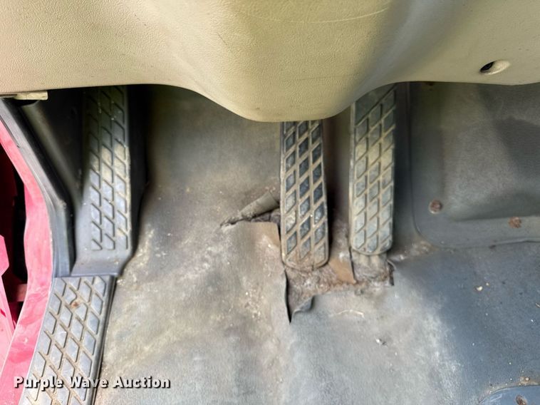 image for item DJ9189 2002 Sterling L8500 dump truck