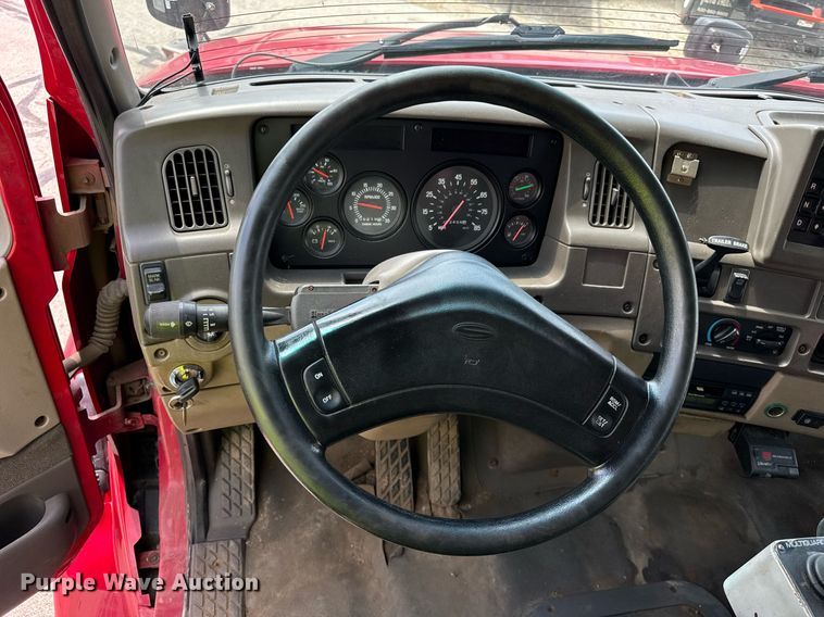 image for item DJ9189 2002 Sterling L8500 dump truck