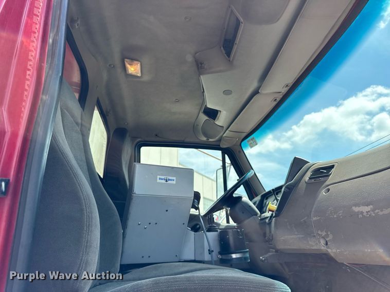 image for item DJ9189 2002 Sterling L8500 dump truck