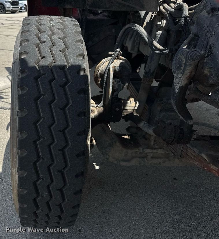 image for item DJ9189 2002 Sterling L8500 dump truck