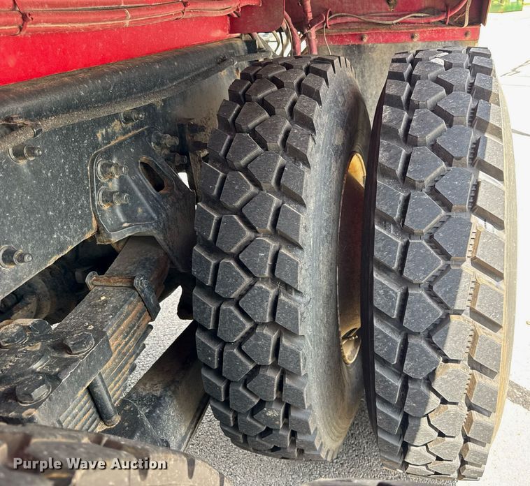 image for item DJ9189 2002 Sterling L8500 dump truck