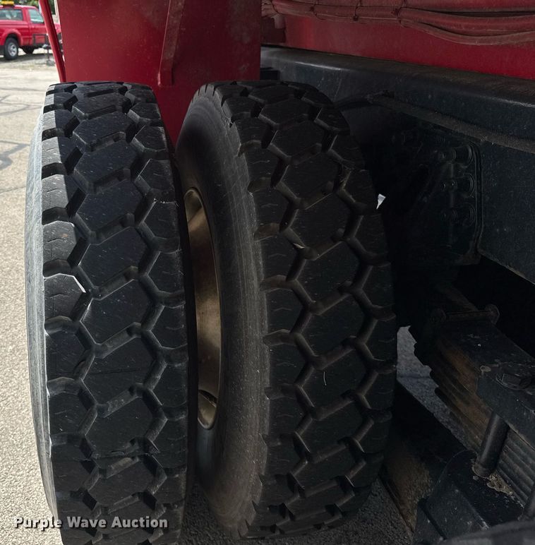 image for item DJ9189 2002 Sterling L8500 dump truck