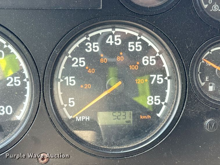 image for item DJ9230 2004 Sterling L8500 dump truck