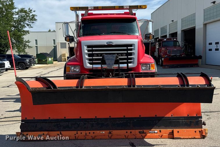 image for item DJ9371 2007 Sterling L7500 dump truck