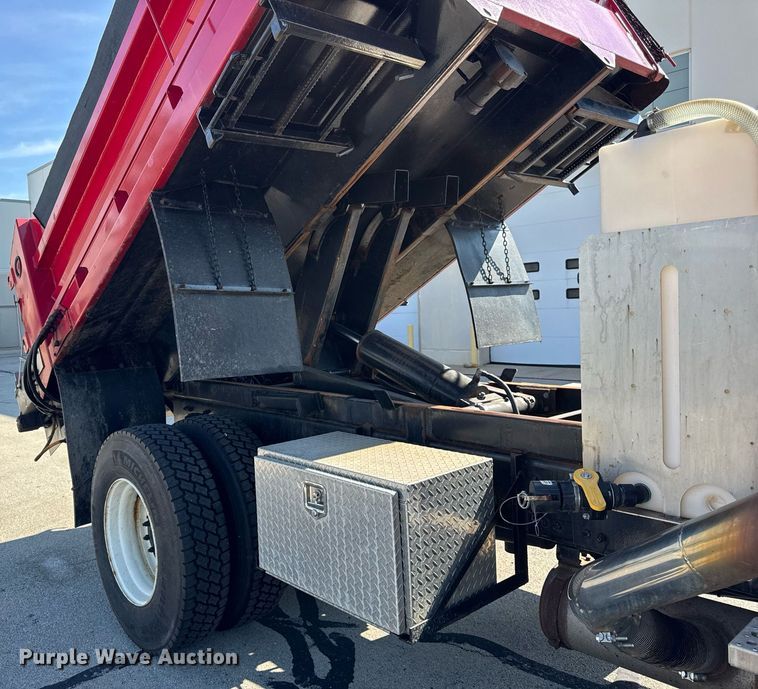 image for item DJ9371 2007 Sterling L7500 dump truck