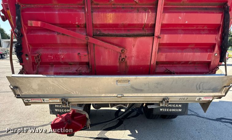 image for item DJ9371 2007 Sterling L7500 dump truck