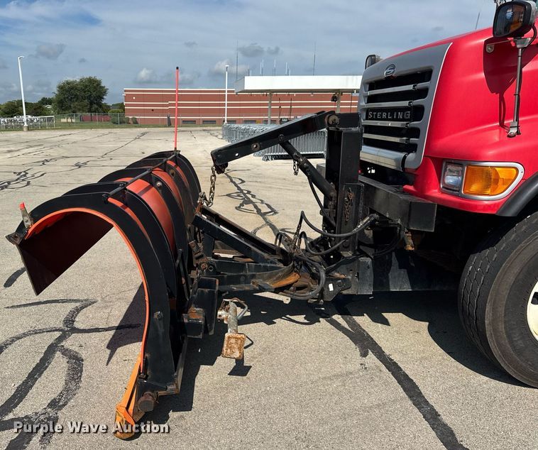 image for item DJ9371 2007 Sterling L7500 dump truck