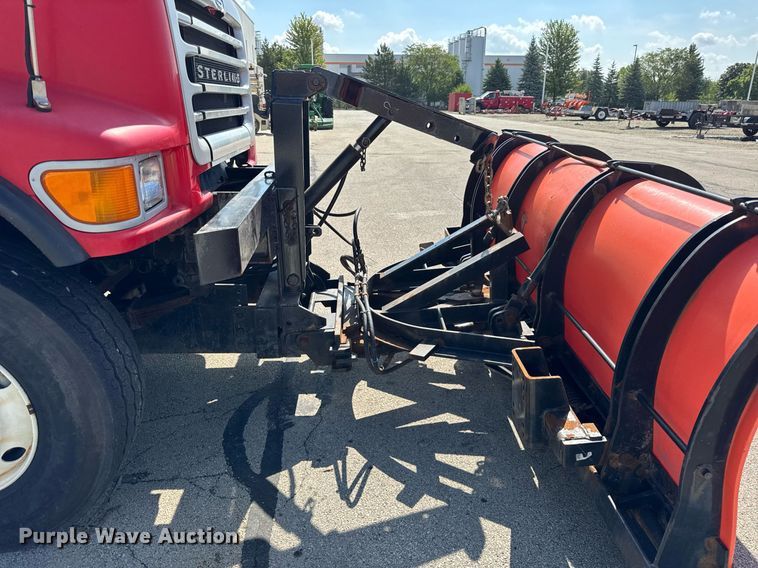 image for item DJ9371 2007 Sterling L7500 dump truck