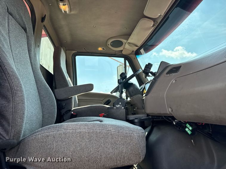 image for item DJ9371 2007 Sterling L7500 dump truck