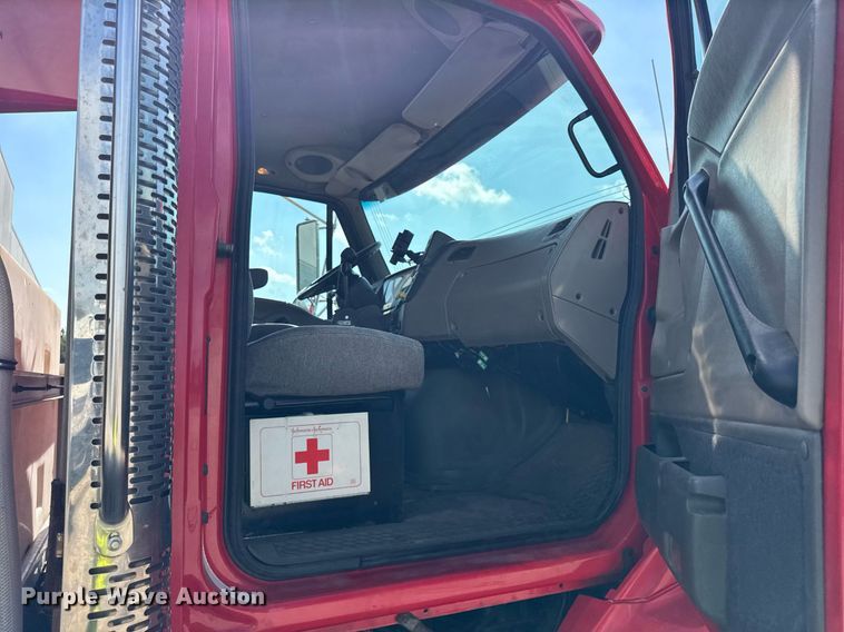 image for item DJ9371 2007 Sterling L7500 dump truck