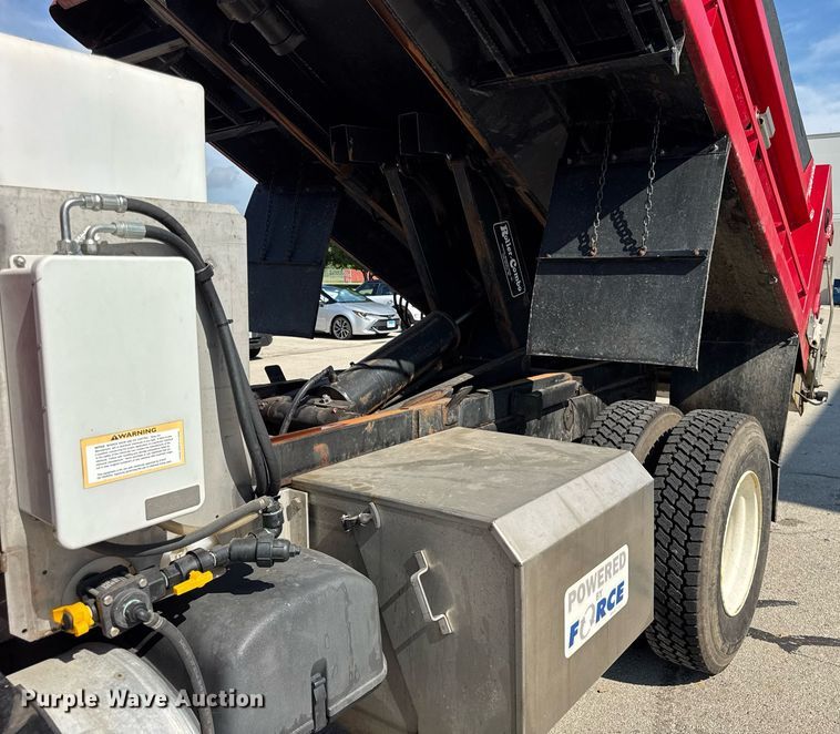 image for item DJ9371 2007 Sterling L7500 dump truck