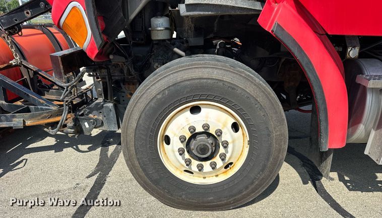 image for item DJ9371 2007 Sterling L7500 dump truck