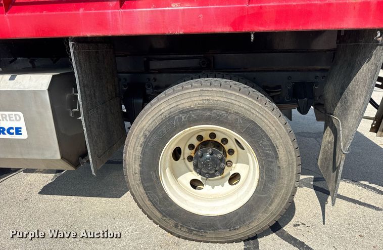 image for item DJ9371 2007 Sterling L7500 dump truck