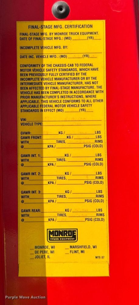 image for item DJ9371 2007 Sterling L7500 dump truck