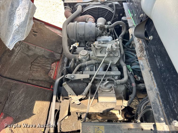 image for item DJ9392 Textron 898628 utility vehicle