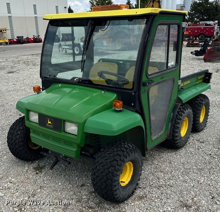 image for item DJ9502 2000 John Deere Gator utility vehicle