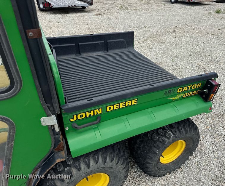 image for item DJ9502 2000 John Deere Gator utility vehicle