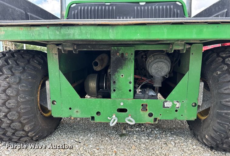 image for item DJ9502 2000 John Deere Gator utility vehicle