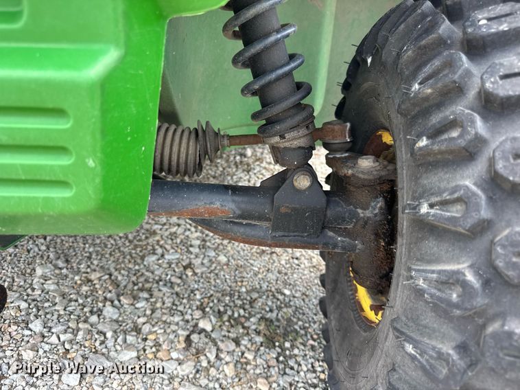 image for item DJ9502 2000 John Deere Gator utility vehicle