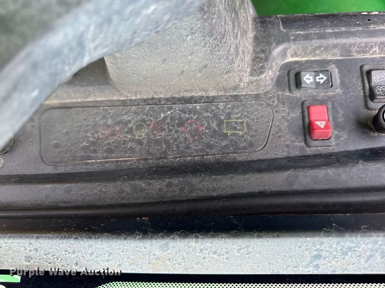 image for item DJ9502 2000 John Deere Gator utility vehicle