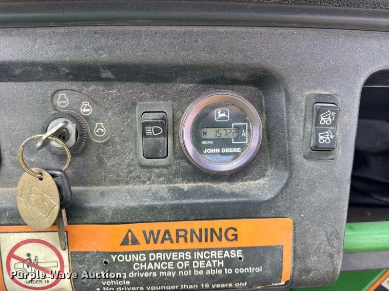 image for item DJ9502 2000 John Deere Gator utility vehicle