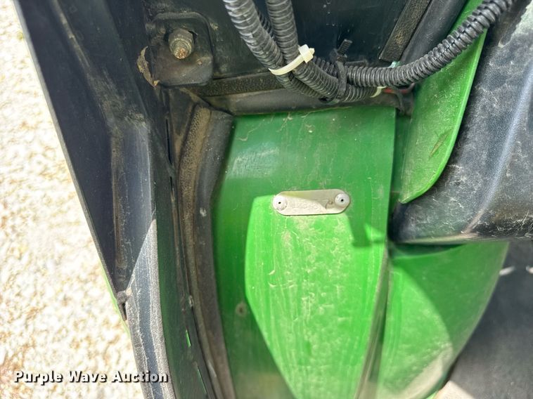 image for item DJ9502 2000 John Deere Gator utility vehicle