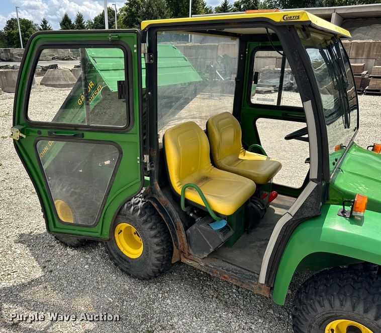 image for item DJ9502 2000 John Deere Gator utility vehicle