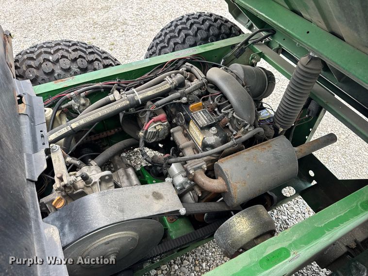 image for item DJ9502 2000 John Deere Gator utility vehicle