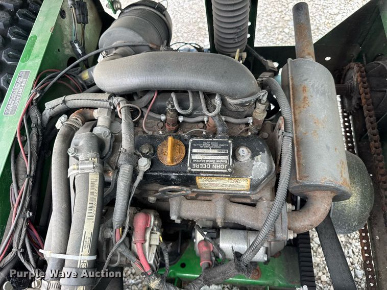 image for item DJ9502 2000 John Deere Gator utility vehicle