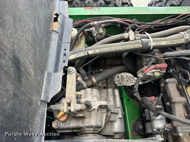image for item DJ9502 2000 John Deere Gator utility vehicle