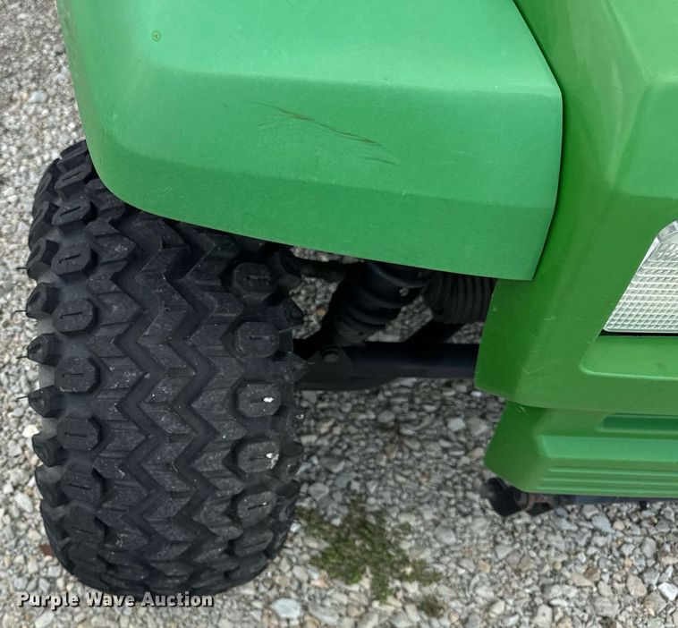 image for item DJ9502 2000 John Deere Gator utility vehicle