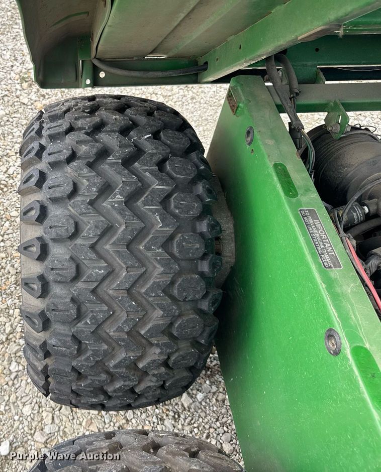 image for item DJ9502 2000 John Deere Gator utility vehicle