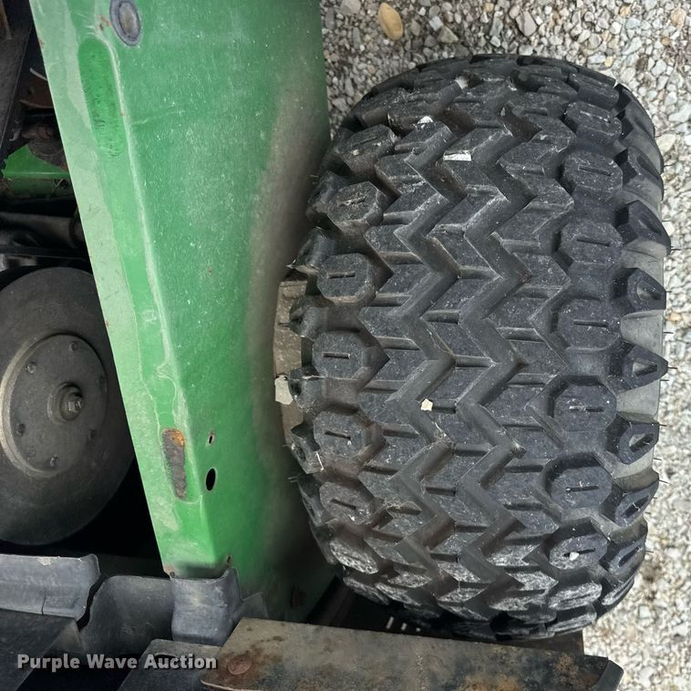 image for item DJ9502 2000 John Deere Gator utility vehicle