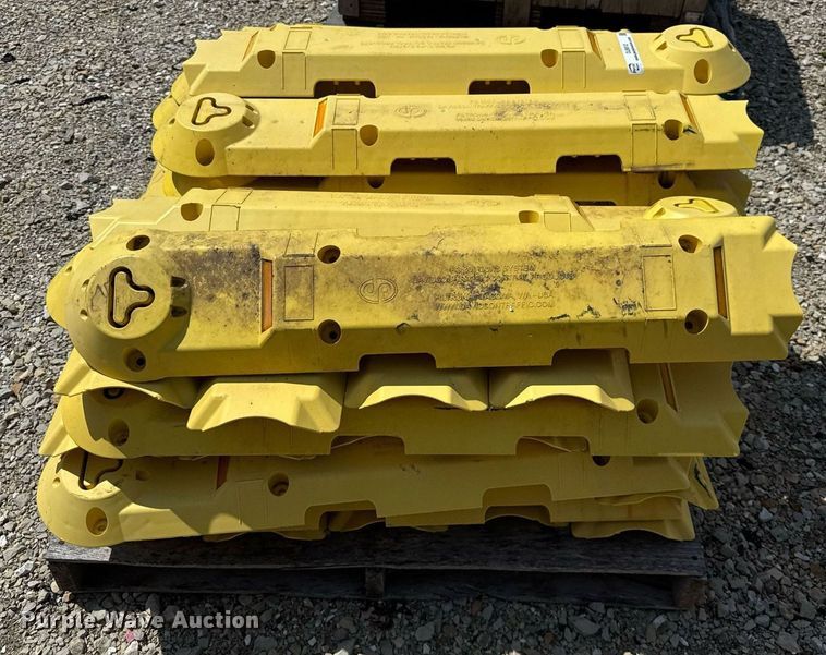 image for item DJ9512 Approximately 42 Davidson FG300 speed bumps