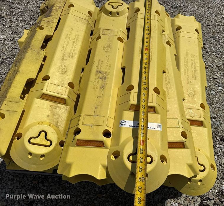 image for item DJ9512 Approximately 42 Davidson FG300 speed bumps