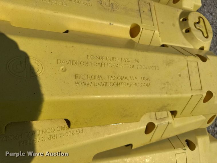 image for item DJ9512 Approximately 42 Davidson FG300 speed bumps