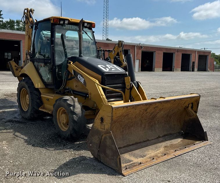 RETROEXCAVADORA 2007 CATERPILLAR 420E
